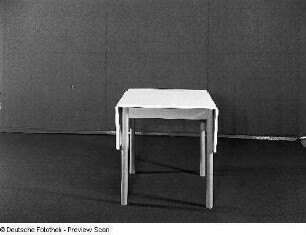 Ausziehtisch (Modell T 08/5)