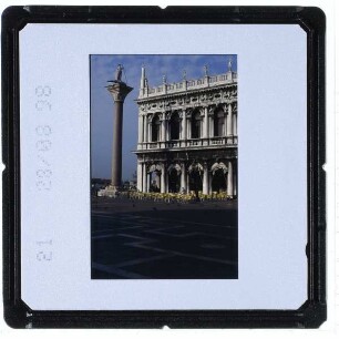 Venedig, Säulen auf dem Markusplatz,Venedig, Biblioteca Nazionale Marciana : Fassade