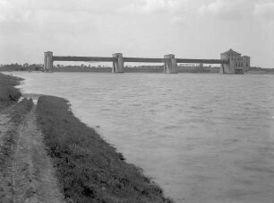 Gesamtanlage Wehr, Kraftwerk Ladenburg