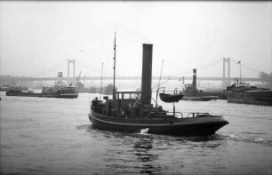Ruhrort: Hängebrücke