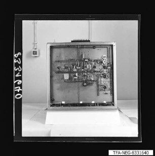 Einschub 1, teilmontiert, eines Magnetron-Tastgeräts, Foto 1983