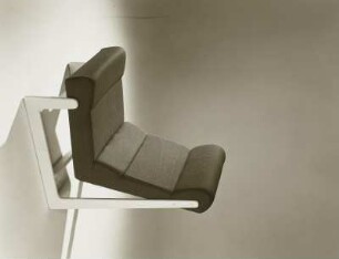 Sessel mit hoher Rückenlehne (Modell EW 3377/1)