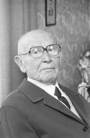 103. Geburtstag des Oberstudienrats i.R. Josef Dolland