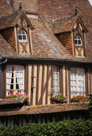 Frankreich. Haute Normandie. Eure. Bernay. Schiefes Fachwerkhaus