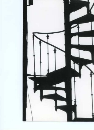 Wendeltreppe : Die Silhouette einer Wendeltreppe.