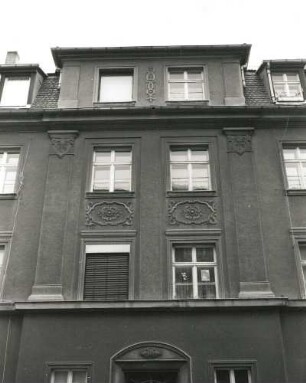 Wurzen, Lichtwerstraße 5. Wohnhaus (1890/1900). Mittelrisalit