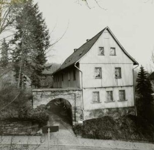 Gemeindehaus, Ehemalige Schule