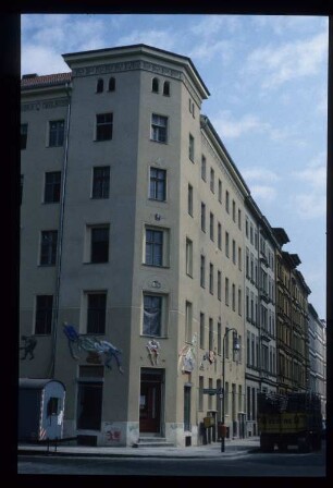 Diapositiv: Adalbertstr. 79, Waldemarstr. 46, 1987