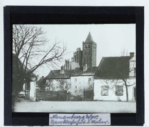 Neuenburg, Pfarrkirche St. Matthäus : Außenansicht, Fernsicht von SW