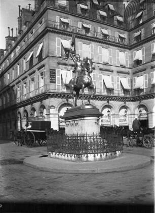 Paris, Reiterstandbild von Jeanne d'Arc auf dem Place des Pyramides