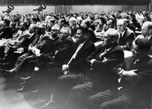 Delegierte des 5. Ordentlichen Gewerkschaftstages der Gewerkschaft Nahrung-Genussmittell-Gaststätten (NGG) in der Bremers Stadthalle vom 11.09.-16.09.1966