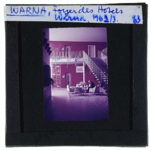 Warna, Hotel Warna