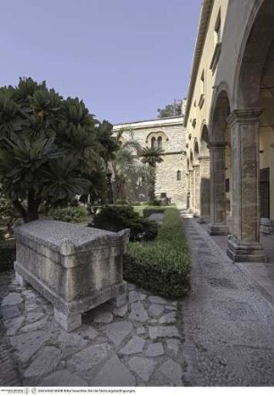 Ex Ospedale della Santissima Trinità, Cortile