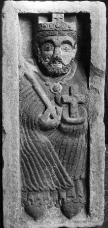 Reliefstein mit Kaiserbildnis : Reliefstein mit Kaiserbildnis. Sandstein (um 1200). Speyer: Historisches Museum der Pfalz mit Weinmuseum