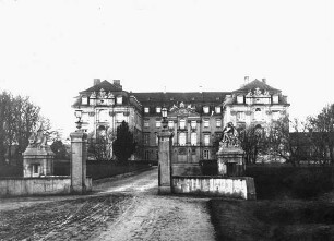 Brühl, Schloss Augustusburg, Gesamtentwurf: J. C. Schlaun, F. de Cuvilliés; Treppenhaus: Balthasar Neumann