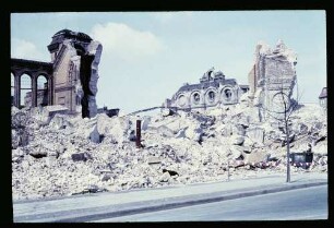 Ruine Anhalter Bhf. April 61.