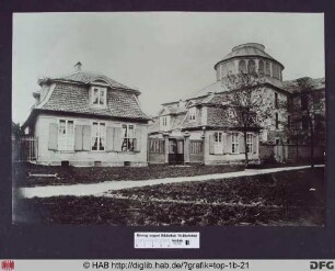 [Lessinghaus mit Bibliotheksrotunde].