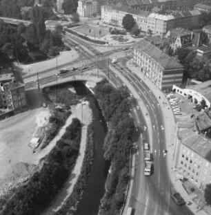 Wilhelm-Pieck-Straße (Stauffenbergallee) in der Erfurter Krämpfervorstadt : Blickrichtung Westen