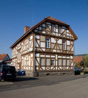 Alte Schule; Staufenberg, Großen-Busecker Straße 1