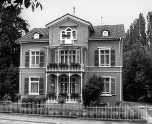Bad Soden, Königsteiner Straße 94