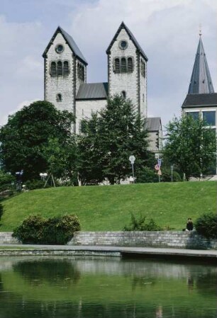 Evangelische Abdinghofkirche & Ehemalige Benediktinerklosterkirche Sankt Peter und Paul