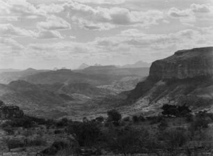 Steilhang : Rand des in Eritrea gelegenen Teils des Hochlands von Abessinien