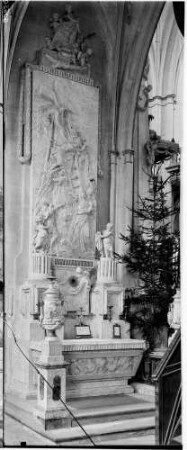 Salem Münster - Klosterkirche Maria Himmelfahrt Südliches Seitenschiff Heilig-Kreuz-Altar von Johann Georg Dirr 1766/93