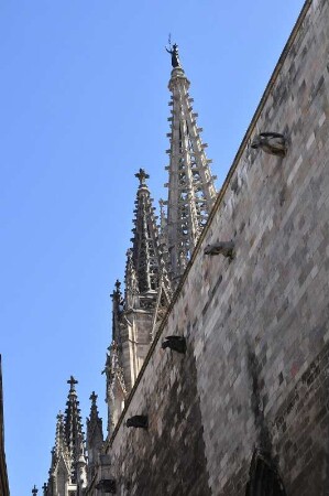 Barcelona - Turmspitze der Kathedrale : Die Turmspitzen der Kathedrale, aufgenommen am 15. April 2012 in Barcelona