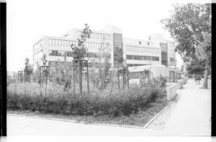 Kleinbildnegative: Gesundheitsamt, Erfurter Straße und Heylstraße Ecke Erfurter Straße, 1981