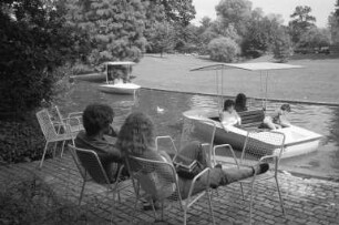 Sonniger Spätsommertag im Karlsruher Stadtgarten