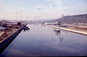 Plochingen, Hafenbecken, flussabwärts