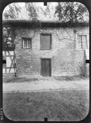 Beichlingen. Ehem. Schloß (Erweiterung E. 16. Jh. und 18. Jh.). Hofansicht