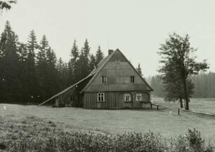 Carlsfeld, Grube Segen Gottes, Huthaus am Waldrand