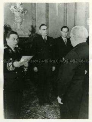Botschafter Puschkin beim Neujahrsempfang bei Wilhelm Pieck