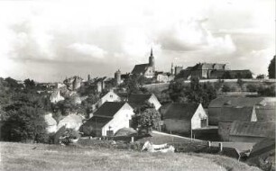 Bautzen. Blick von der Hummel nach Südosten über die Seidau gegen den Altstadtkern mit Dom und Ortenburg