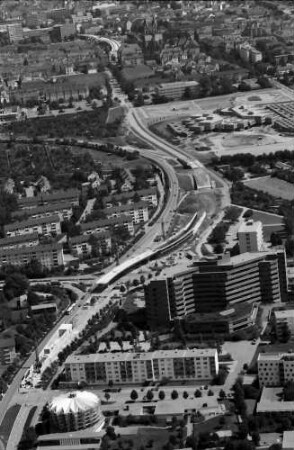Freiburg: Stadtbahnbrücke, Überführung Berliner Allee