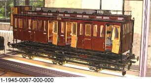 Dreiachsiger, elektrischer Triebwagen 3. Klasse "Berlin 2030", Modell 1:5
