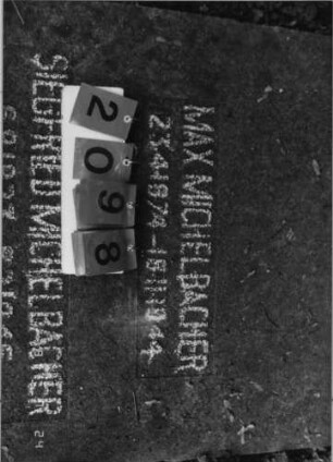 Grabstein 2098 [Hahn S. 153 Grab-Nr. 3048]: Grabstein 2098 (Detailaufnahme 1) [Hahn S. 153 Grab-Nr. 3048]