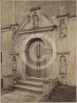 Südportal der katholischen Kirche Jauernick