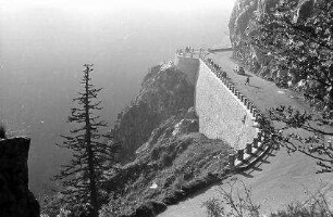 Vogesen: La Schlucht, Schlucht Straße, Kurve mit Gallerie, von oben