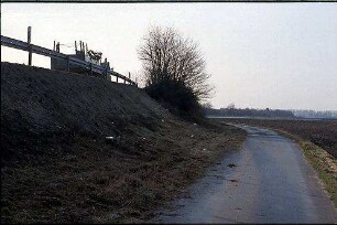 Böschung und Feldweg Nord