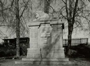 Denkmal für die Gefallenen des 1. Weltkrieges : Denkmal für die Gefallenen des 1. Weltkrieges. Sandstein (nach 1918). Großpostwitz, Fabrikstraße