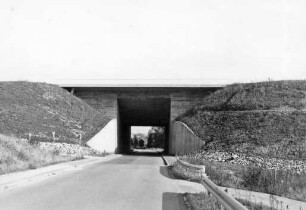 Bau der Kanalbrücke Vach-Michelbach am Main-Donau-Kanal