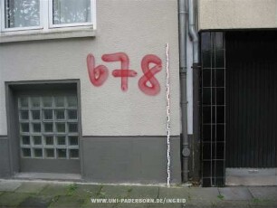 678