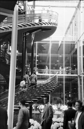 Basel: Treppe im Hof, Ausschnitt