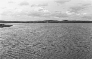 Federsee : Eine offene Wasserfläche des Federsees