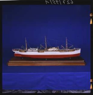 Vollmodell eines Dampfschiffes (Sonderausstellung "Aufgetaucht", 1996)