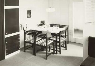 Wohn- und Arbeitszimmer