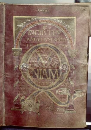 Evangeliar aus Centula — Initialseite zum Lukasevangelium, Folio 102 verso