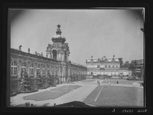 Dresden. Zwingerhof und Kronentor